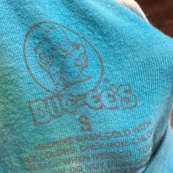 Buc'ees Hawaiian Tie-Dye Shirt Lei'd Back Men's Size Small Blue Green - Picture 3 of 6